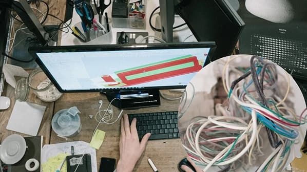 6 Effective Tips to Put Your Tangled Wires in Order